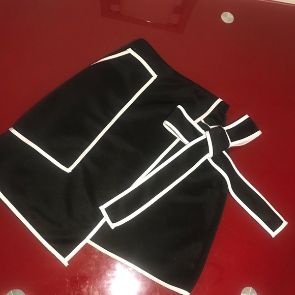 Little Ms.Pretty Skirt - Picture 2 of 3